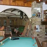 Ξενοδοχείο Les Bernards 2*