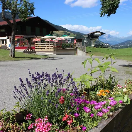 Les Bernards Hotel 2*