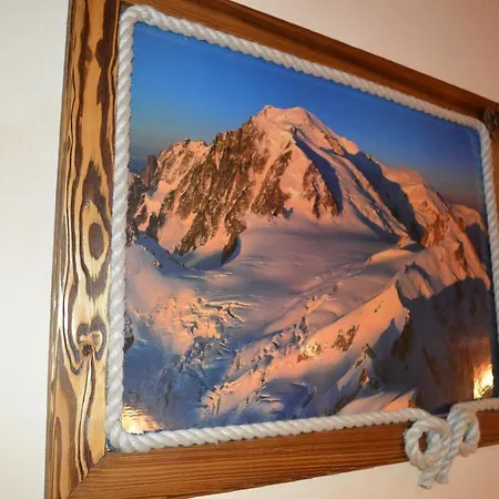 Les Bernards Hotell 2*