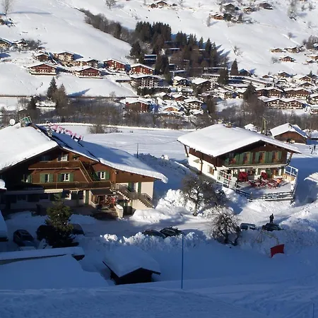 Les Bernards Hotel 2*