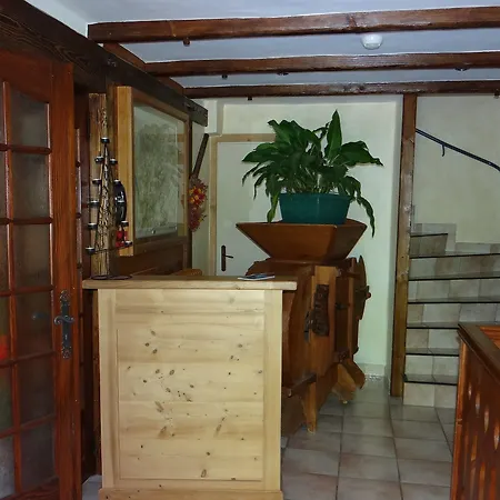Hotel Les Bernards