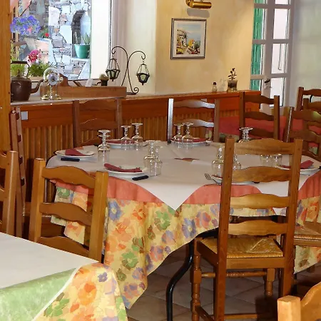 Otel Les Bernards