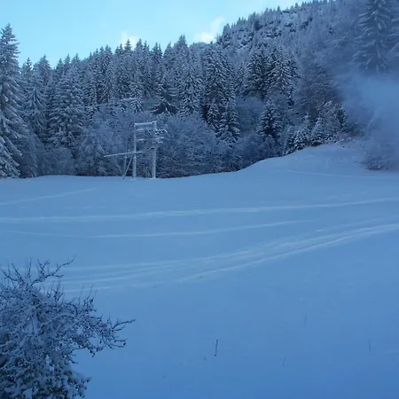 Les Bernards Hotel 2*