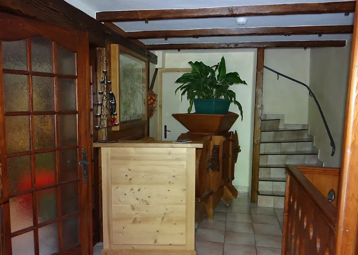Hotel Les Bernards